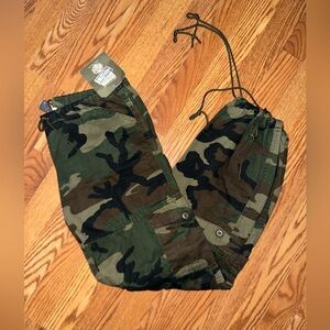 Low rise camo drawstring cargos
